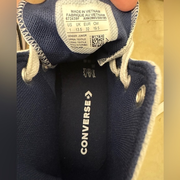 Converse high top kids shoes - Picture 4 of 4